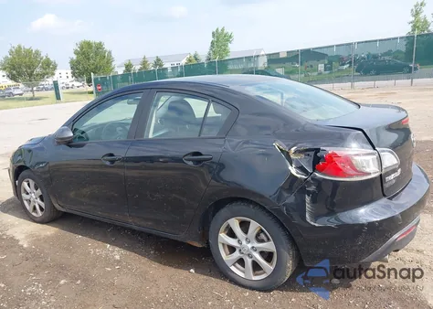 2010 Mazda Mazda3 I Touring z USA, uszkodzony, nr VIN JM1BL1SG9A1319084
